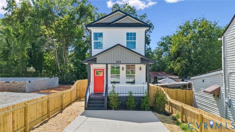 Photo of 516 S South Street, Petersburg, VA 23803 (MLS # 2622942)