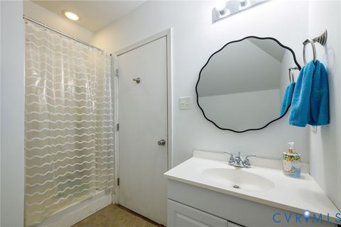 Tiny photo for 601 N 31st Street, Richmond, VA 23223 (MLS # 2606862)