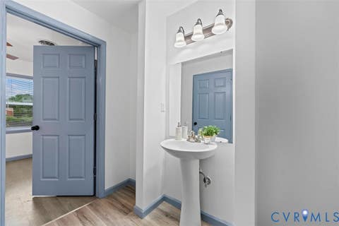 Tiny photo for 522 S Jefferson Street, Petersburg, VA 23803 (MLS # 2620596)