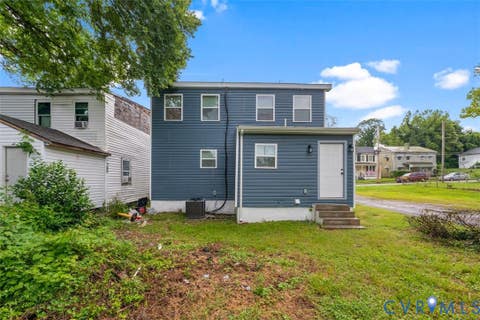 Tiny photo for 522 S Jefferson Street, Petersburg, VA 23803 (MLS # 2620596)
