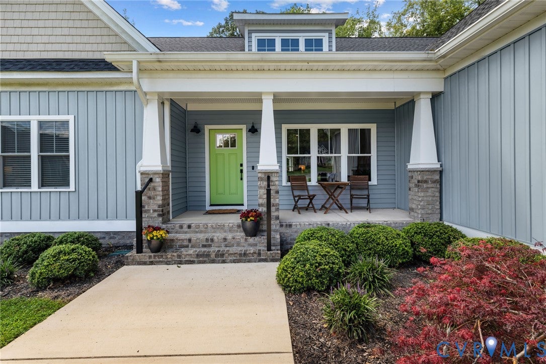 7069 Autumn Peak Circle