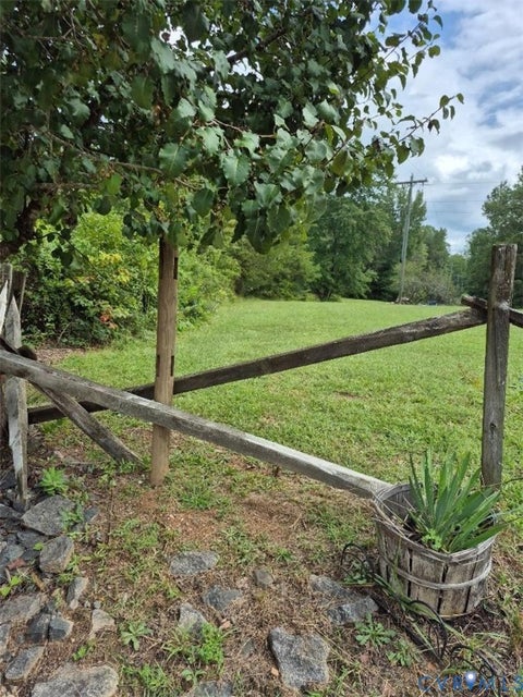 Photo of 1586 Signboard Road, Bumpass, VA 23024 (MLS # 2625763)
