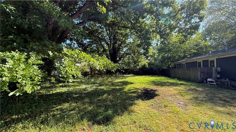 Tiny photo for 806 Ridgeway Avenue, Hampton, VA 23661 (MLS # 2612717)