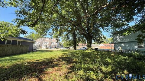 Photo of 806 Ridgeway Avenue, Hampton, VA 23661 (MLS # 2612717)
