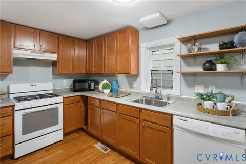Tiny photo for 520 N 27th Street, Richmond, VA 23223 (MLS # 2626806)
