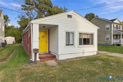 Tiny photo for 20 Victor Street, Hampton, VA 23669 (MLS # 2629386)