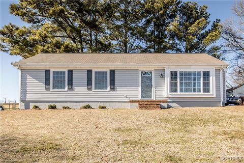 A home in Colonial Heights