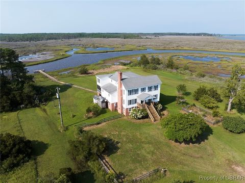 A home in Mathews