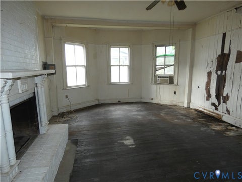 Tiny photo for 131 New Street, Petersburg, VA 23803 (MLS # 2628177)
