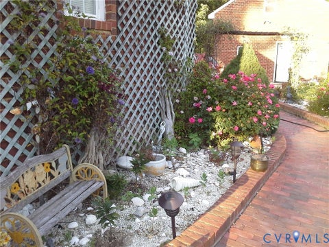 Tiny photo for 2411 Richmond Road, Amelia Courthouse, VA 23002 (MLS # 2627072)