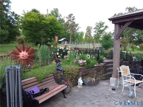 Tiny photo for 2411 Richmond Road, Amelia Courthouse, VA 23002 (MLS # 2627072)