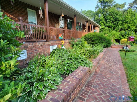 Tiny photo for 2411 Richmond Road, Amelia Courthouse, VA 23002 (MLS # 2627072)