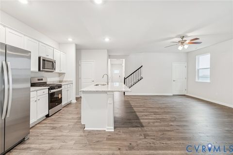 Tiny photo for 7784 Patriots Way, Gloucester, VA 23061 (MLS # 2605387)