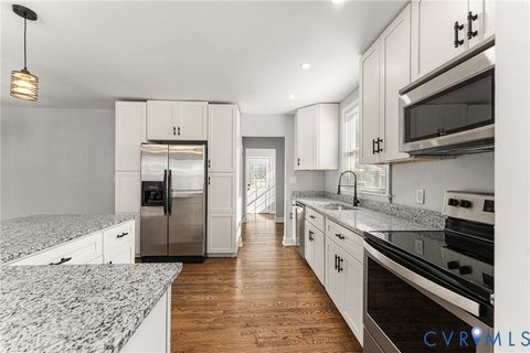 Tiny photo for 109 Henrico Street, Petersburg, VA 23803 (MLS # 2602673)