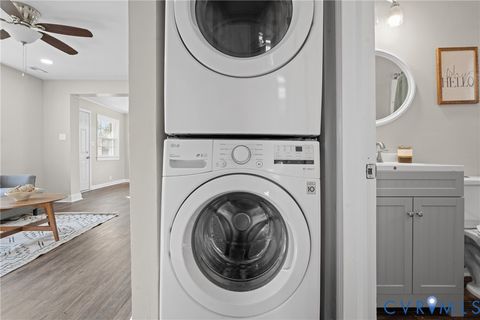 Tiny photo for 520 Pegram Street, Petersburg, VA 23803 (MLS # 2607707)