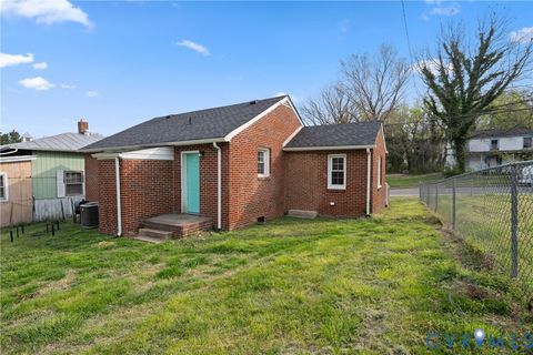 Tiny photo for 520 Pegram Street, Petersburg, VA 23803 (MLS # 2607707)