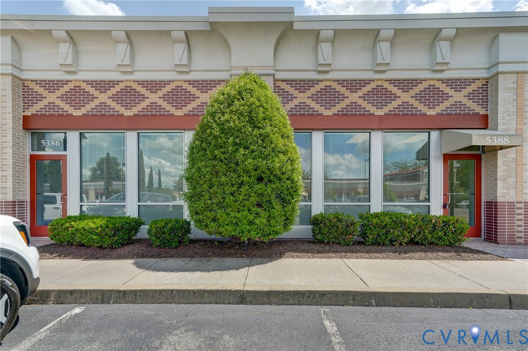 5388 Twin Hickory Road