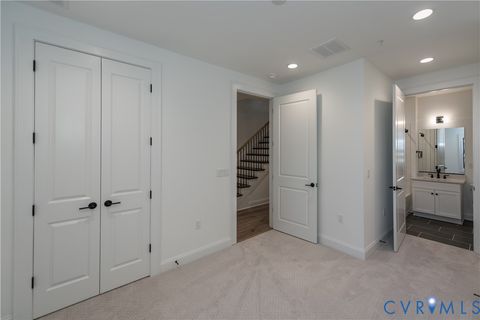 Tiny photo for 401 W 7th Street, Richmond, VA 23224 (MLS # 2610737)