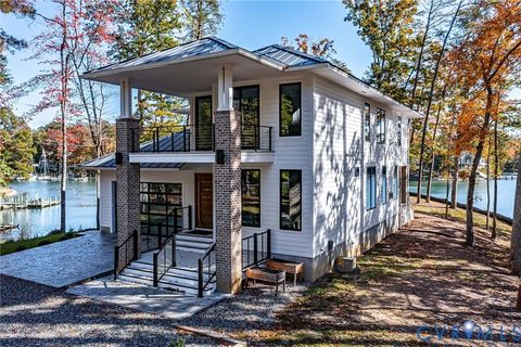 Photo of 212A Gordon Drive Dr, Weems, VA 22576 (MLS # 2530663)