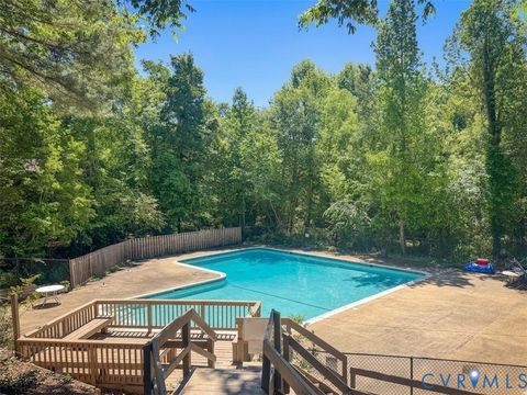Tiny photo for 9717 Groundhog Drive, North Chesterfield, VA 23235 (MLS # 2612370)