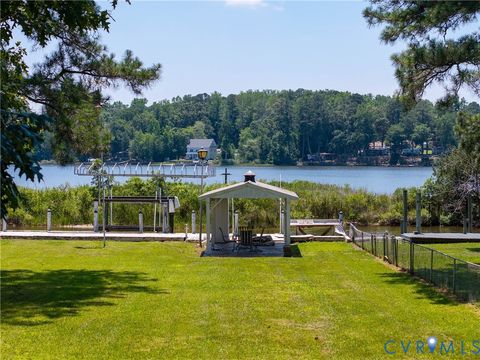 Tiny photo for 742 Shore Drive, Hartfield, VA 23071 (MLS # 2613738)