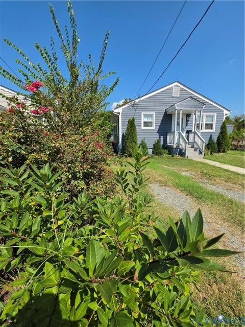 Tiny photo for 623 Harding Street, Petersburg, VA 23083 (MLS # 2624623)
