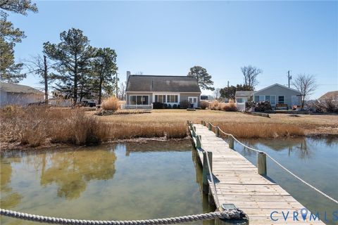 Tiny photo for 417 Potomac Shore Drive, Heathsville, VA 22473 (MLS # 2604869)