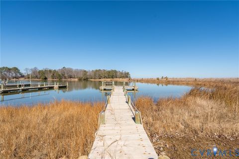 Tiny photo for 417 Potomac Shore Drive, Heathsville, VA 22473 (MLS # 2604869)