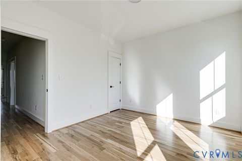 Tiny photo for 920 N 33rd Street, Richmond, VA 23223 (MLS # 2604462)