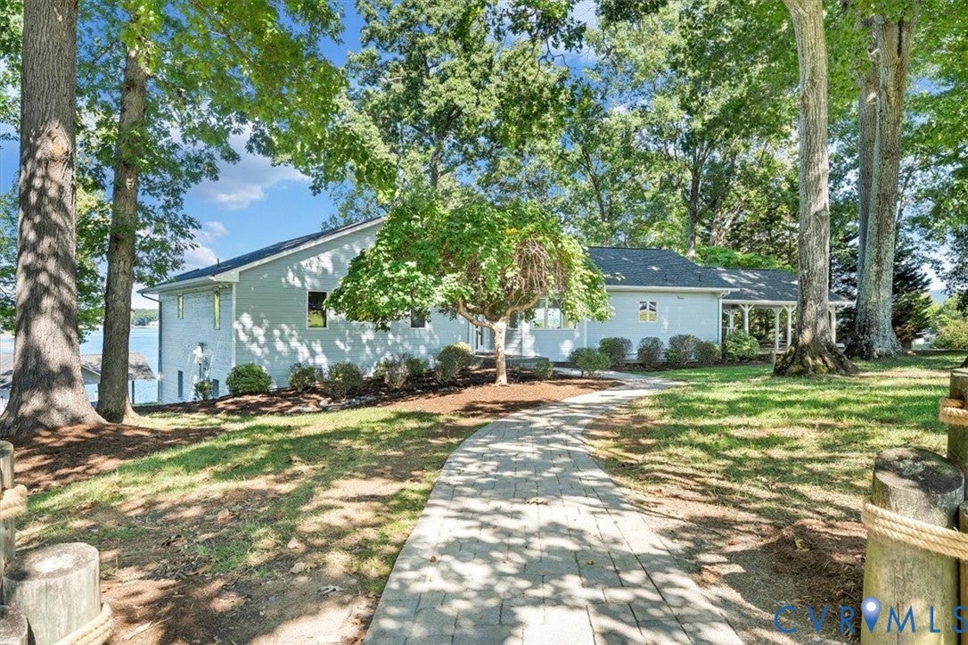 413 Lakestone Road