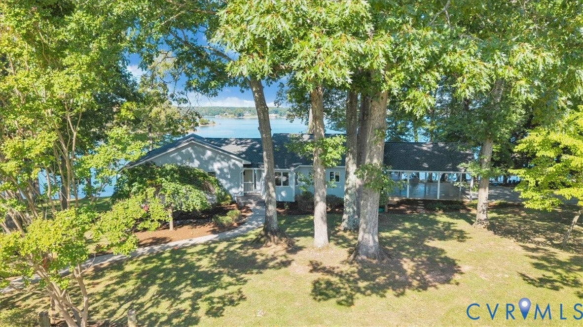 413 Lakestone Road
