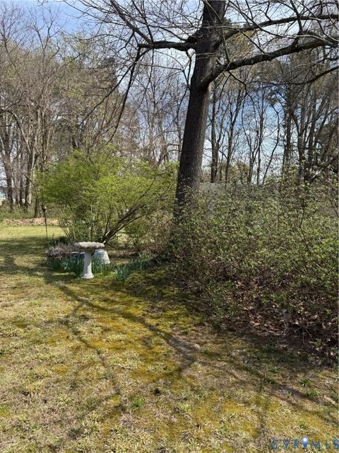 Tiny photo for 607 S Main Street, Nottoway, VA 23824 (MLS # 2607141)