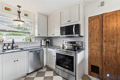 Tiny photo for 5306 Monument Avenue, Richmond, VA 23226 (MLS # 2620442)