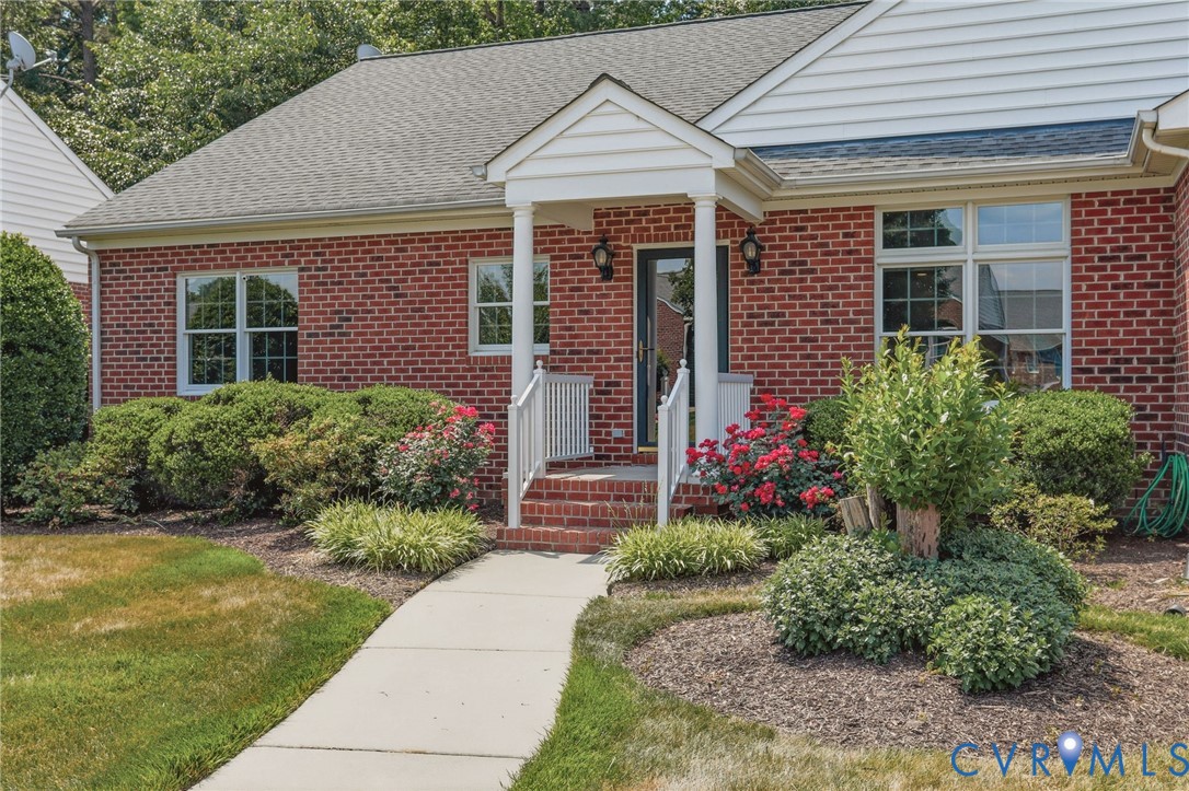 5913 Village Lake Court