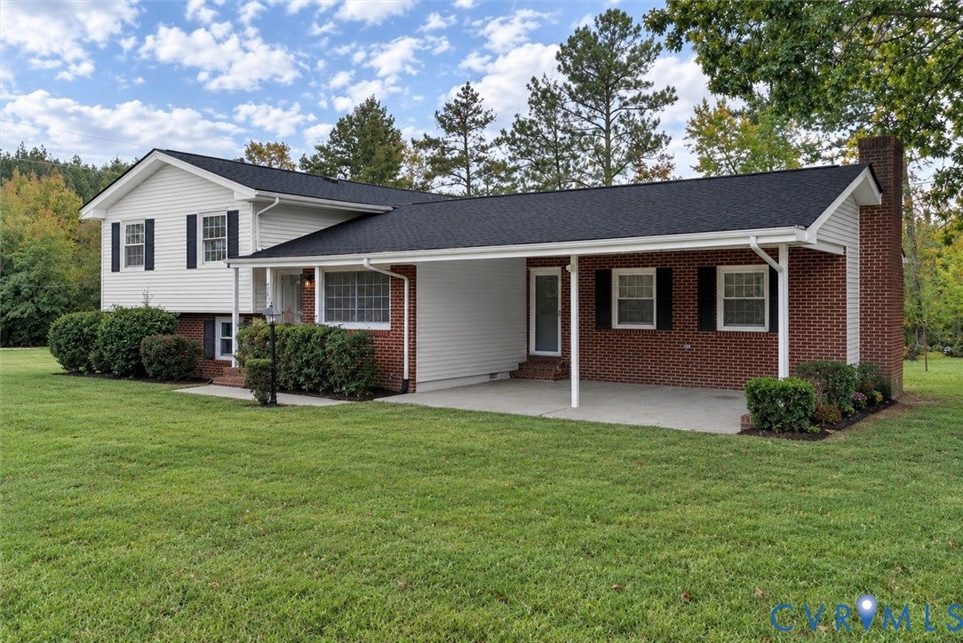 4942 Pleasant Shade Drive