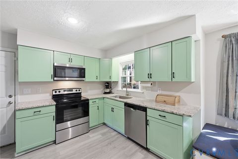 Tiny photo for 14101 Ramsey Court, Chester, VA 23831 (MLS # 2610919)