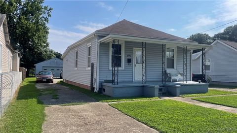 A home in Colonial Heights