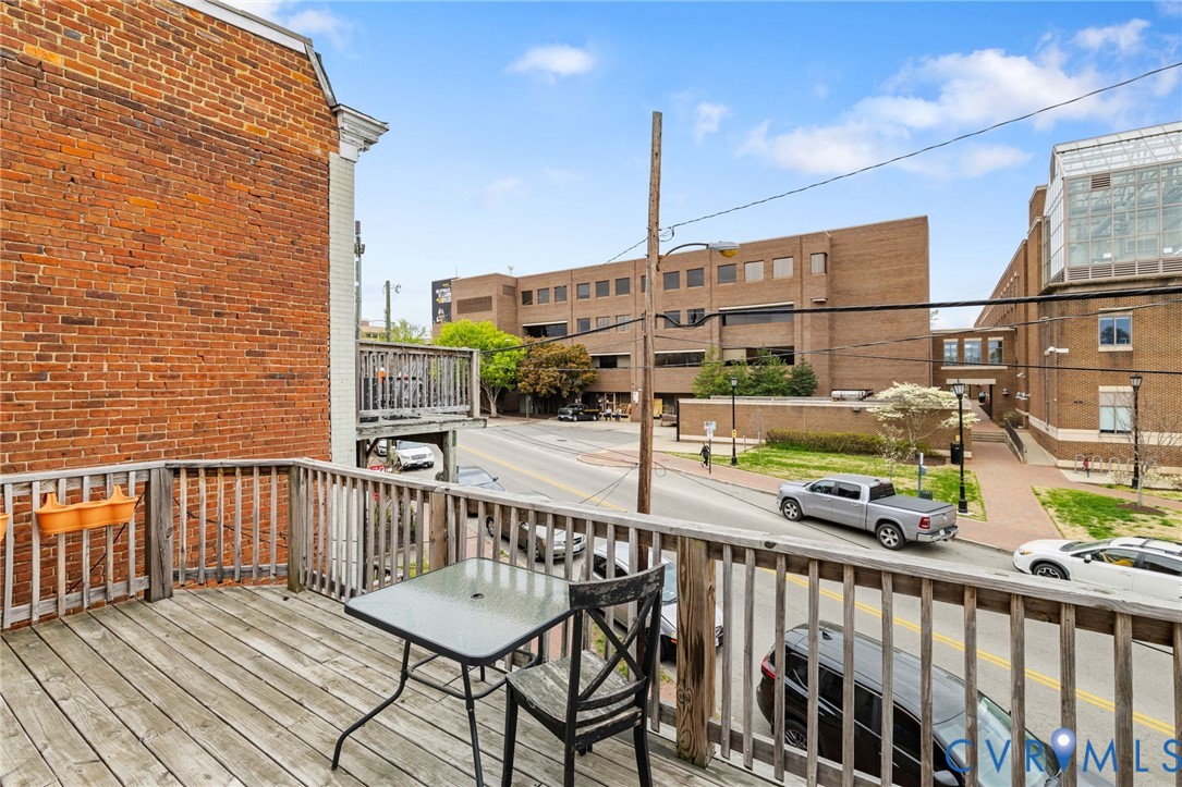 16 S Harrison Street