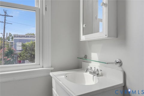 Tiny photo for 618 Albemarle Street, Richmond, VA 23220 (MLS # 2620068)
