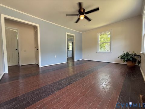 Tiny photo for 105 Gravatt Avenue, Nottoway, VA 23824 (MLS # 2531805)