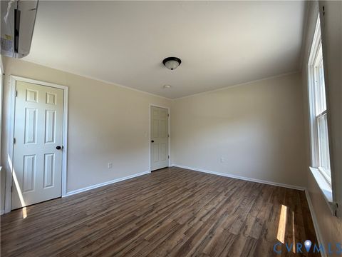 Tiny photo for 105 Gravatt Avenue, Nottoway, VA 23824 (MLS # 2531805)