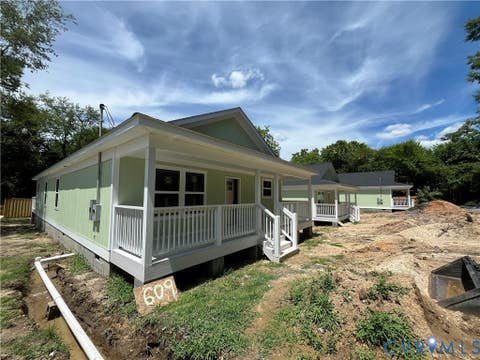 Tiny photo for 609 Cameron Street, Petersburg, VA 23803 (MLS # 2617339)