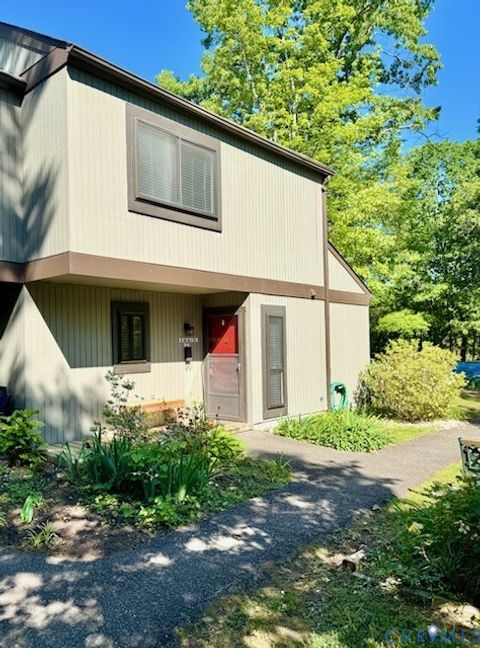 Photo of 11753 N Briar Patch Drive, Chesterfield, VA 23113 (MLS # 2529756) Photo of 11753 N Briar Patch Drive, Chesterfield, VA 23113 (MLS # 2529756)