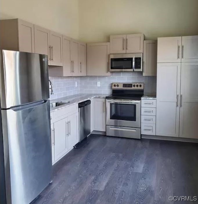 256 E Broadway