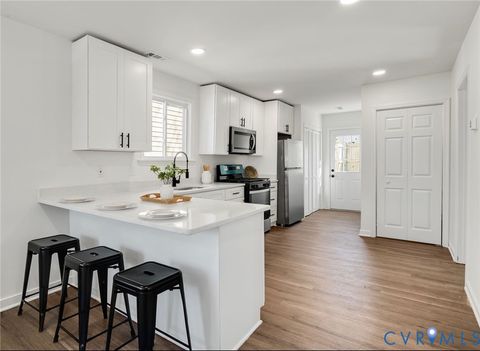 Photo of 915 High Pearl Street, Petersburg, VA 23803 (MLS # 2605704)