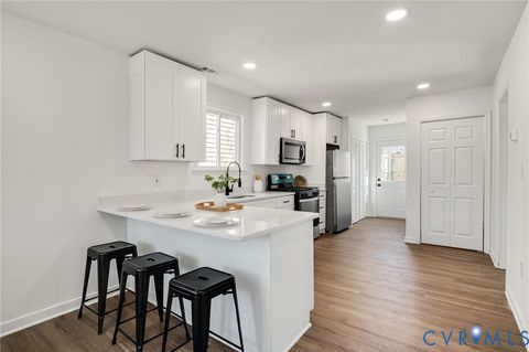 Tiny photo for 915 High Pearl Street, Petersburg, VA 23803 (MLS # 2605704)