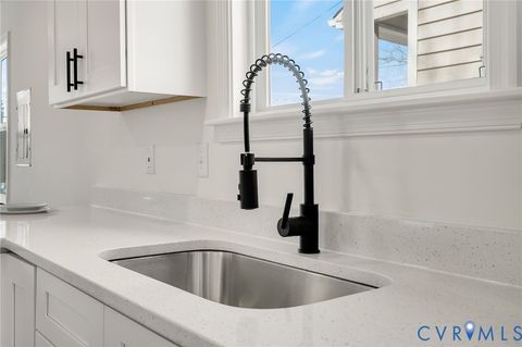 Tiny photo for 915 High Pearl Street, Petersburg, VA 23803 (MLS # 2605704)