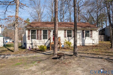 Photo of 10908 August Court, Chesterfield, VA 23832 (MLS # 2604741)