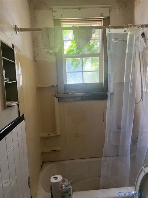 Tiny photo for 812 W Lancaster Road, Richmond, VA 23222 (MLS # 2616004)