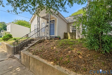 Tiny photo for 1915 Dinwiddie Avenue, Richmond, VA 23224 (MLS # 2620140)